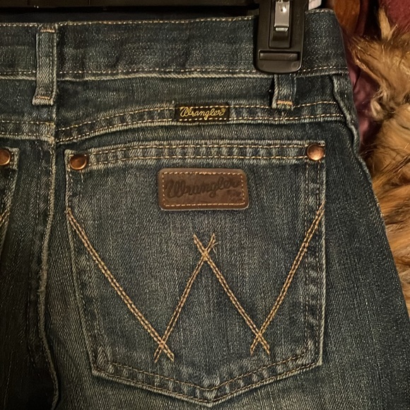 Wrangler new without tags retro boot cut jeans. Size 14 slim. Elastic adjusters - Picture 3 of 6